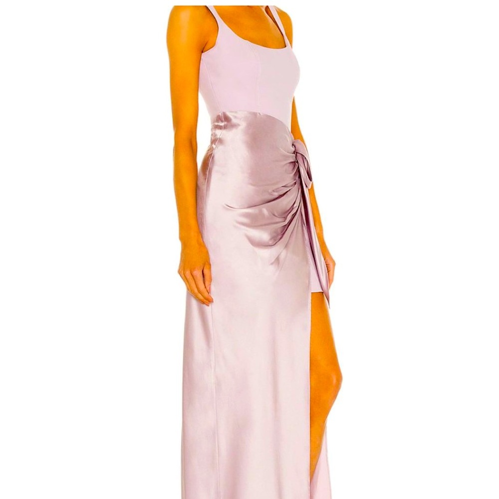 Cinq a Sept Marian Gown
Beautiful gown, new with tags